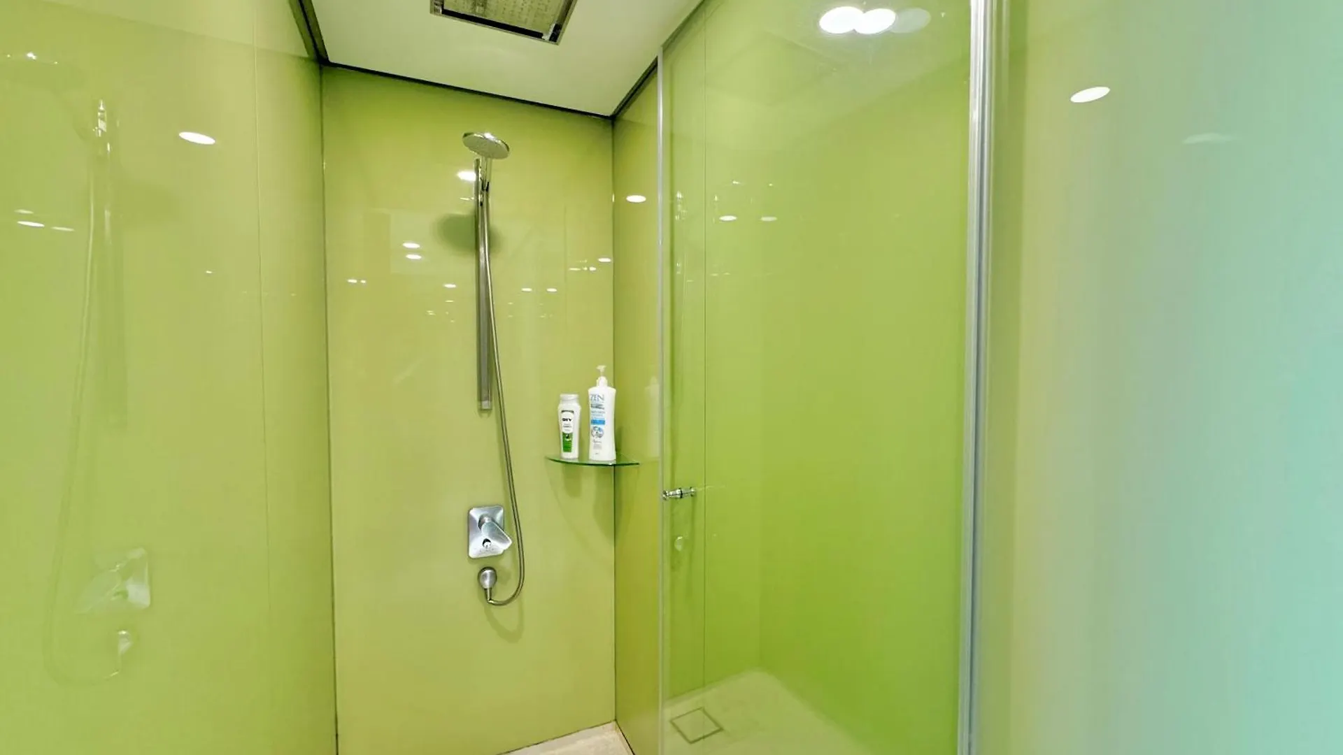 Sky Suites Wonder 2Br Suite Klcc View Kuala Lumpur Lägenhet